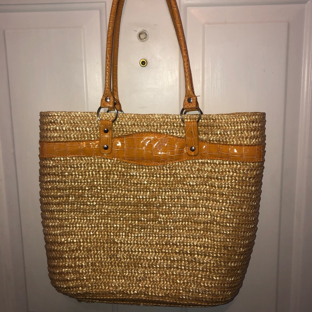 straw handbag